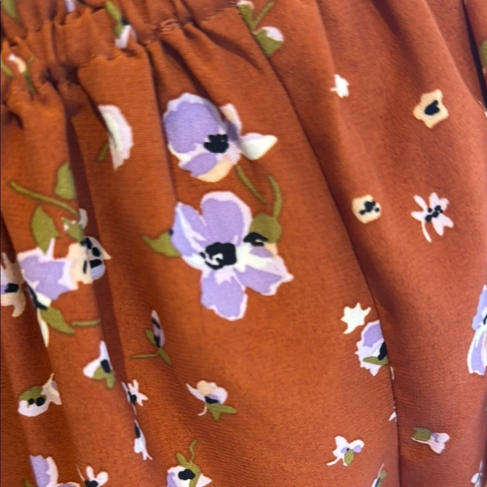 Floral Rust Women's Top - Picture 4 of 6